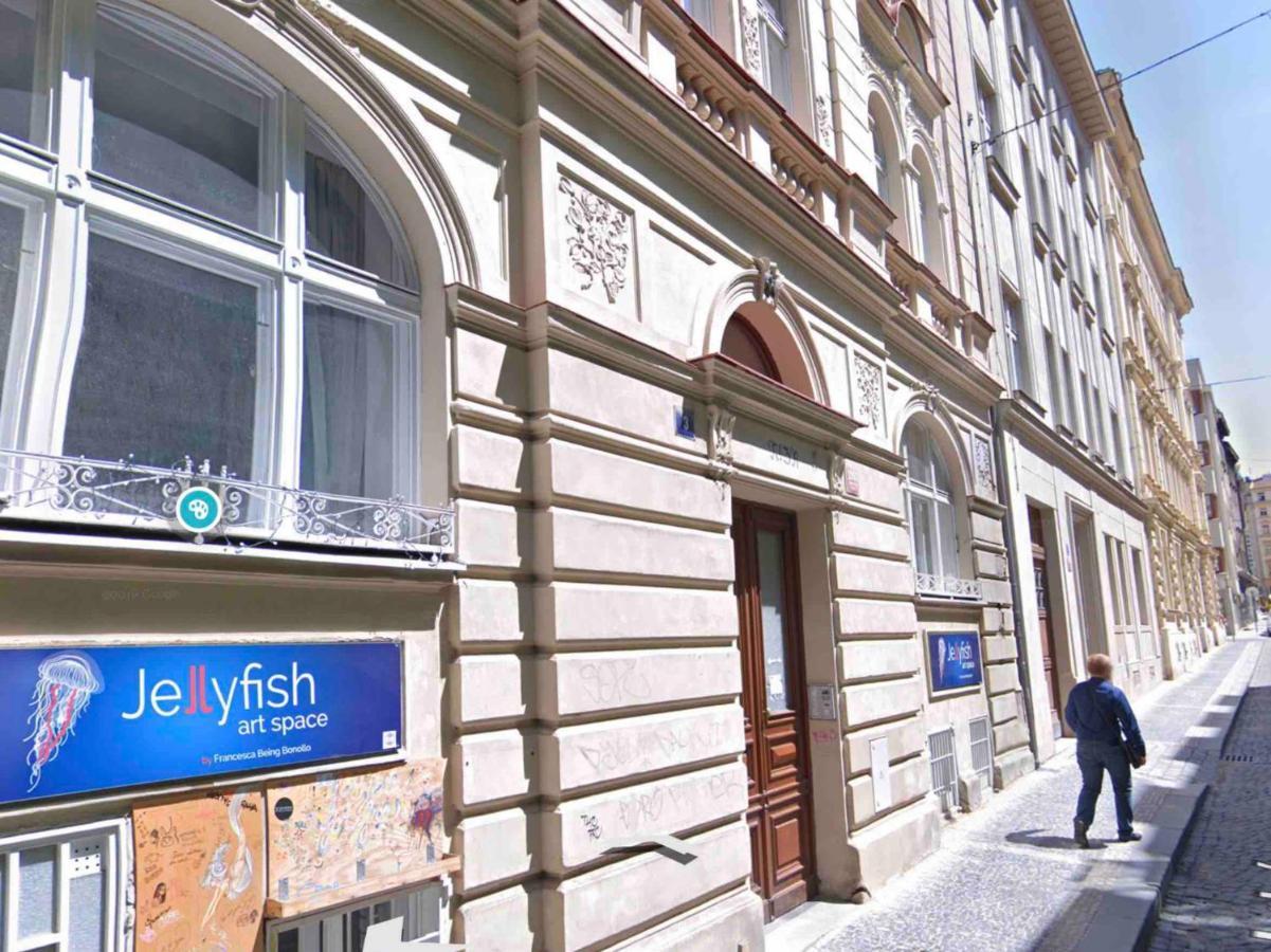 Studio Flat Jellyfish Old Town Apartment Prague Exterior photo